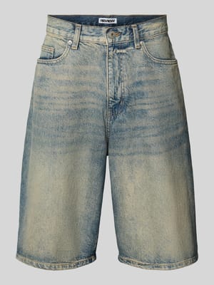 Szorty jeansowe z efektem znoszenia z wpuszczanymi kieszeniami Shop The Look MANNEQUINE