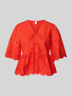 Regular Fit Bluse mit Lochstickereien Modell 'Cornelia' Shop The Look MANNEQUINE