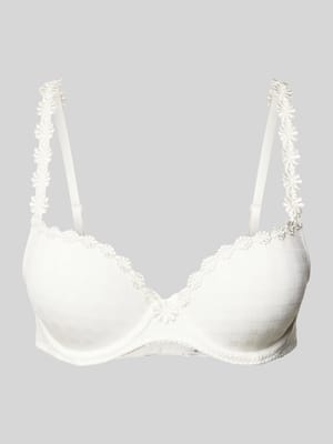 Beha met cups en hartvormige hals, model 'Avero' Shop The Look MANNEQUINE