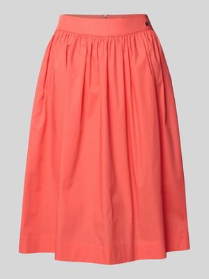 Knielange rok met labeldetail Shop The Look MANNEQUINE