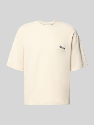 t-shirt z okrągłym dekoltem i wyhaftowanym logo Shop The Look MANNEQUINE