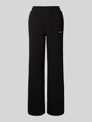 Wide fit sweatpants met logostitching, model 'Anni' Shop The Look MANNEQUINE