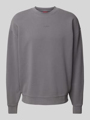 Sweatshirt mit Label-Detail Modell 'Dopaly' Shop The Look MANNEQUINE