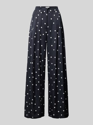 Wide Leg Stoffhose mit Bundfalten Shop The Look MANNEQUINE
