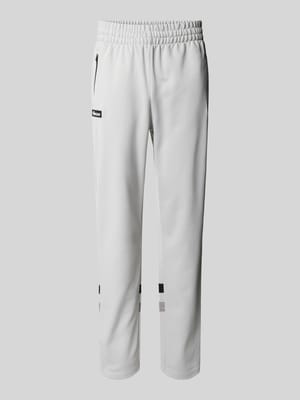 Regular Fit Trackpants mit Label-Badge Modell 'PALMINTERI' Shop The Look MANNEQUINE