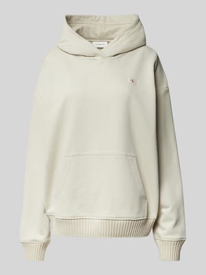 Hoodie mit Label-Patch Shop The Look MANNEQUINE