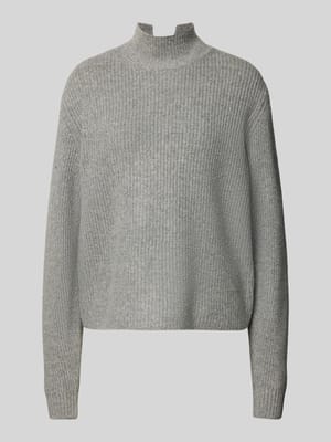 Strickpullover mit Stehkragen und überschnittenen Schultern Shop The Look MANNEQUINE