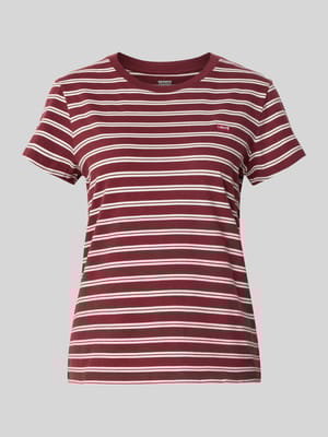 T-Shirt mit Label-Patch Modell 'TRUDY' Shop The Look MANNEQUINE