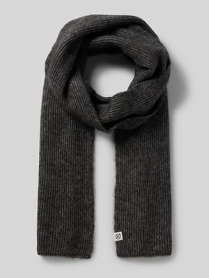 Sjaal met labeldetail, model 'Hope' Shop The Look MANNEQUINE