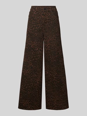 Wide Fit Jeans mit Animal-Print Modell 'ZOE' Shop The Look MANNEQUINE