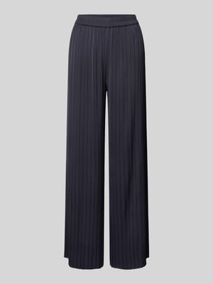 Straight Leg Stoffhose mit Plisseefalten Shop The Look MANNEQUINE