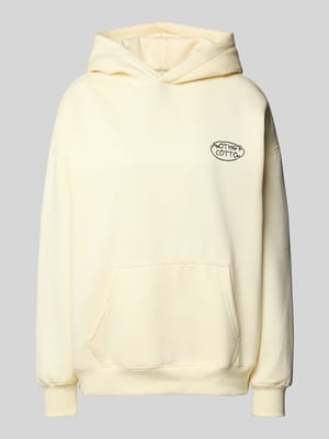 Oversized Hoodie mit Label-Print Modell 'Iced Coffee Club' Shop The Look MANNEQUINE