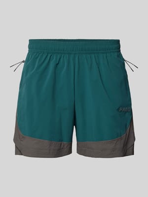 Shorts mit Reißverschlusstaschen Modell 'HALO DIVISION' Shop The Look MANNEQUINE