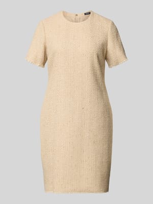 Kokerjurk in bouclélook met ronde hals Shop The Look MANNEQUINE