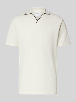 Slim Fit Poloshirt mit V-Ausschnitt Modell 'SANGEV' Shop The Look MANNEQUINE