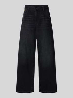 High loose fit jeans met labeldetail model 'Skater' Shop The Look MANNEQUINE
