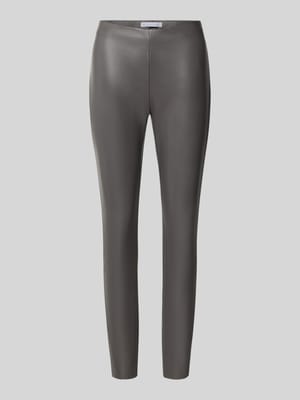Spodnie skinny fit z imitacji skóry z elastycznym pasem model 'RESA' Shop The Look MANNEQUINE