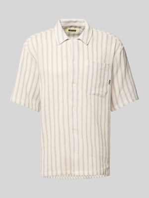 Koszula casualowa z kieszenią na piersi model ‘Banks’ Shop The Look MANNEQUINE