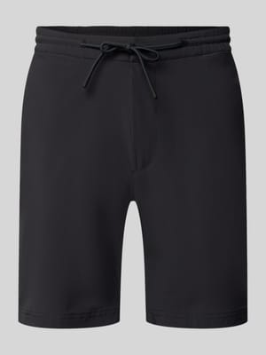 Straight Fit Shorts mit Eingrifftaschen Modell 'Drift' Shop The Look MANNEQUINE