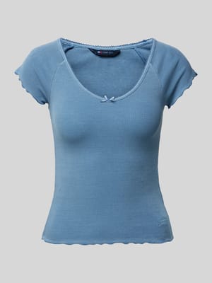 T-Shirt mit tiefem U-Ausschnitt Shop The Look MANNEQUINE