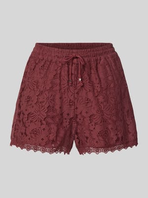 Regular Fit Sweatshorts mit Spitze Modell 'HONEY' Shop The Look MANNEQUINE
