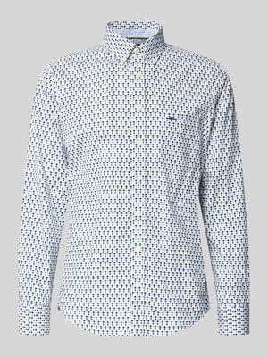 Slim fit vrijetijdsoverhemd met gestikt logo Shop The Look MANNEQUINE