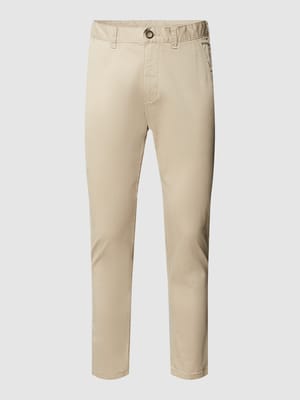 Chino mit Label-Detail Modell 'Friday Night' Shop The Look MANNEQUINE