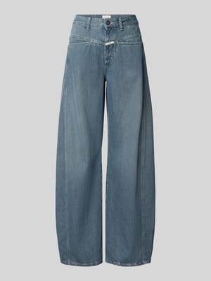 Barrel Fit Jeans mit Label-Detail Modell 'TORI-X' Shop The Look MANNEQUINE