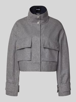 Krótki żakiet o kroju regular fit z mieszanki wełny model ‘JARDIA’ Shop The Look MANNEQUINE