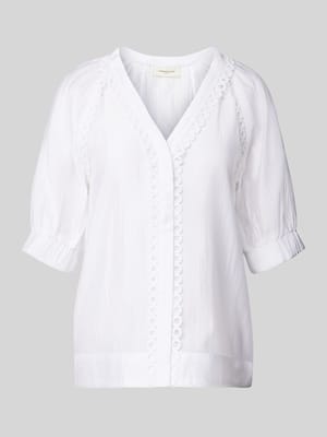 Regular Fit Bluse mit V-Ausschnitt und Häkelspitze Shop The Look MANNEQUINE
