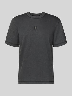 T-shirt o kroju regular fit z domieszką bawełny Model „DILANSO” Shop The Look MANNEQUINE