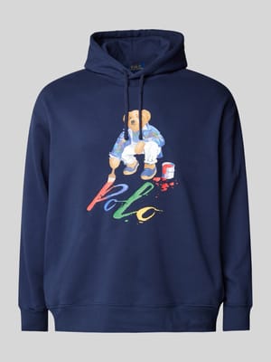 PLUS SIZE Hoodie mit Label-Print Shop The Look MANNEQUINE