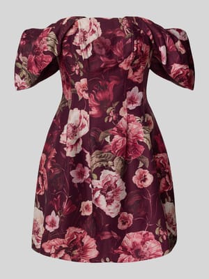 Sukienka koktajlowa z odkrytymi ramionami model ‘Jacquie’ Shop The Look MANNEQUINE