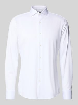 Slim Fit Businesshemd aus atmungsaktivem Material Modell 'P-HANK-SPREAD' Shop The Look MANNEQUINE