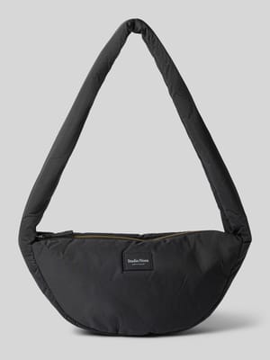 Shoulder Bag mit Logo-Detail Modell 'Puffy' Shop The Look MANNEQUINE