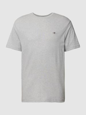 Regular Fit T-Shirt mit Label-Stitching Modell 'SHIELD' Shop The Look MANNEQUINE