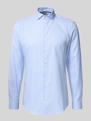 Koszula biznesowa o kroju slim fit z kołnierzykiem typu kent Shop The Look MANNEQUINE