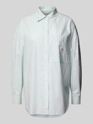 Oversized Bluse mit Label-Patch Shop The Look MANNEQUINE