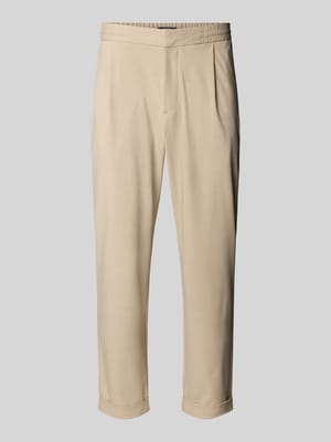 Tapered Fit Hose mit Gesäßtaschen Shop The Look MANNEQUINE