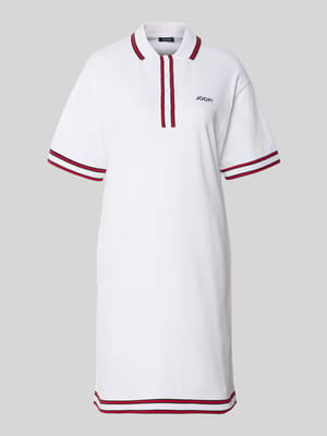 Knielanges Polokleid mit Label-Stitching Modell 'Tasa' Shop The Look MANNEQUINE