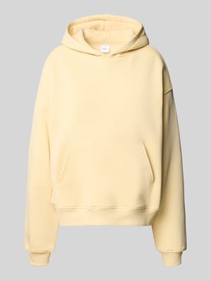 Regular Fit Hoodie mit Känguru-Tasche Modell 'Iconic' Shop The Look MANNEQUINE