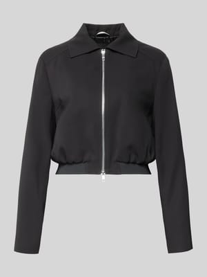 Slim fit korte blazer van pure viscose Model 'JOCALENA' Shop The Look MANNEQUINE