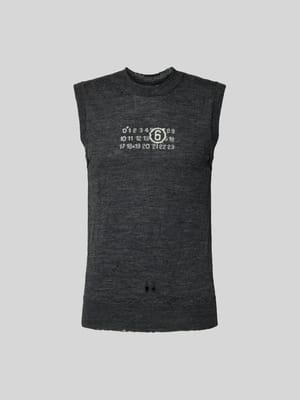 Slim Fit Top aus reiner Schurwolle Shop The Look MANNEQUINE