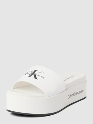 Slides mit Plateausohle Shop The Look MANNEQUINE