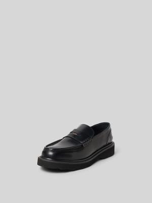 Loafer mit Label-Detail Shop The Look MANNEQUINE