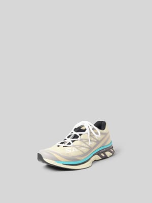 Sneaker mit Kontrastbesatz Shop The Look MANNEQUINE