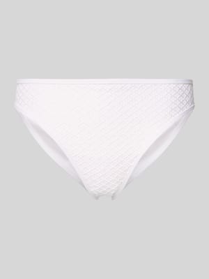 Slim Fit Bikini-Brief in Crochet-Optik Modell 'Taleah' Shop The Look MANNEQUINE