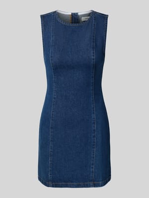 Jeanskleid mit Rundhalsausschnitt Modell 'LIV' Shop The Look MANNEQUINE