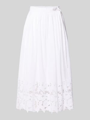 Midirock mit floraler Lochstickerei Shop The Look MANNEQUINE