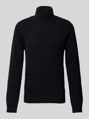 Rollkragenpullover mit Label-Detail Modell 'Karl' Shop The Look MANNEQUINE